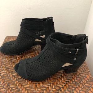 EARTH Leros Gaia Black Suede Peep Toe Bootie Women's Size 7